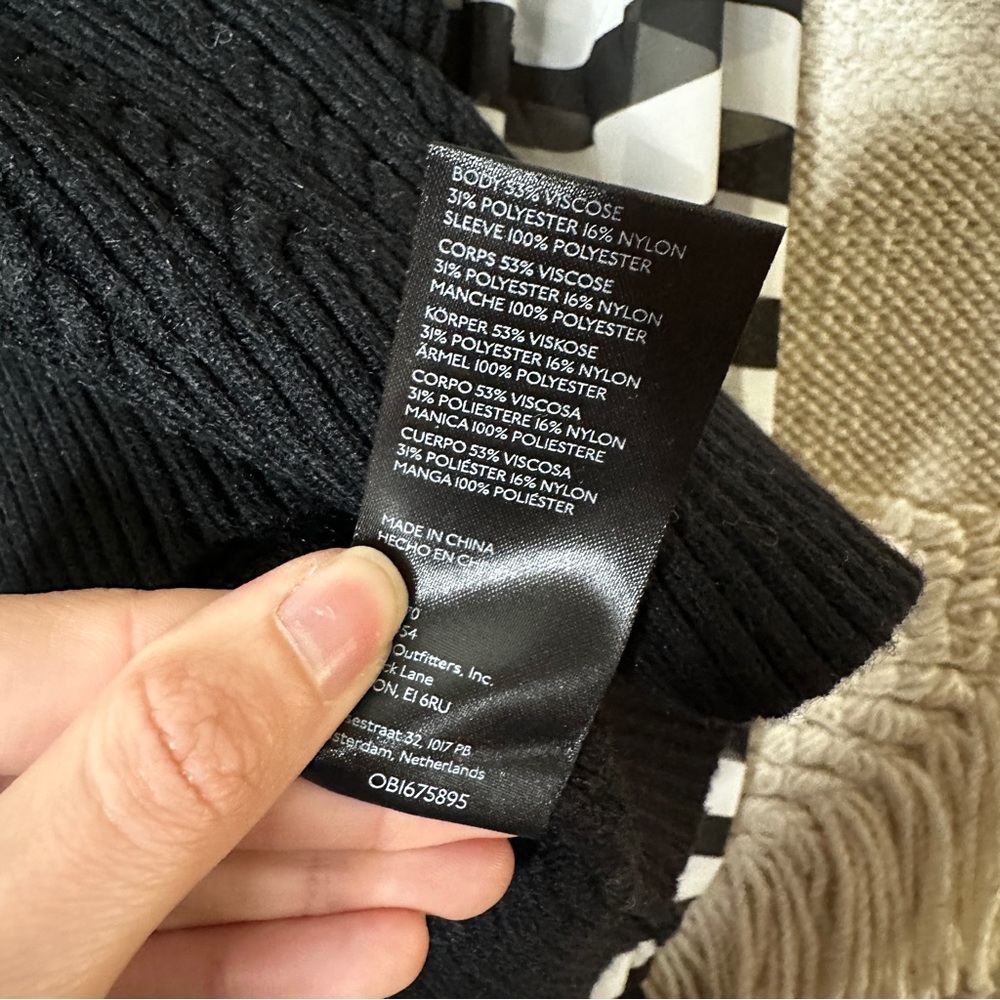 ANTHROPOLOGIE Maeve black and white cable knit contrast sweater M - Picture 10 of 11